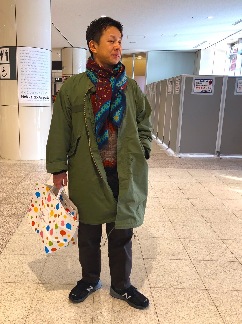 「Drake's、ANATOMICA、chamula、UNIQLO、New Balance」｜「DRAKE'Sのアイテム（バンダナ/スカーフ、その他）」を使った、DDさん（メンズ・173cm）の冬コーディネートの1枚目の写真