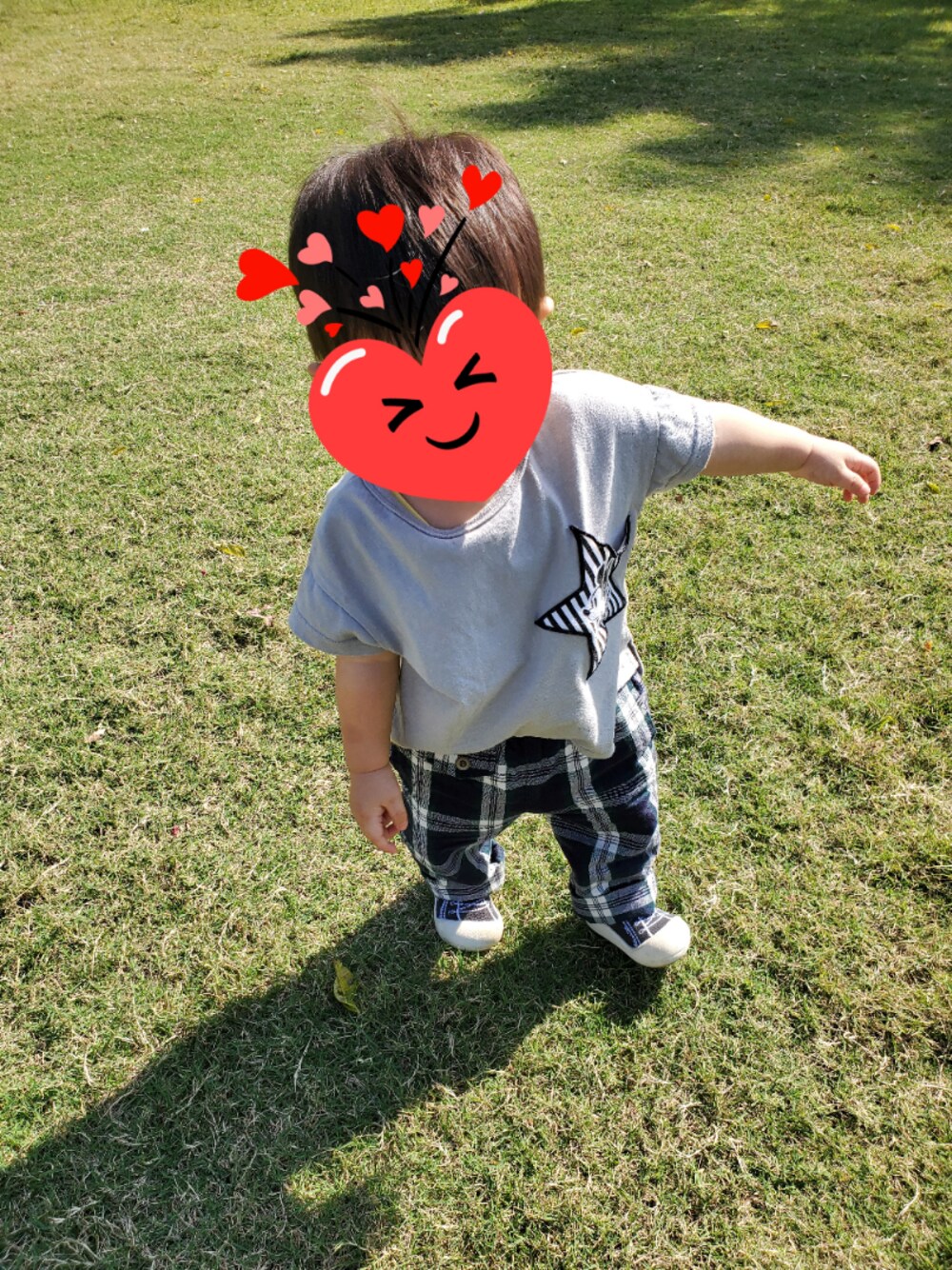 「秋コーデ、ミッキー、しまむら、1歳、男の子、チェック」｜「しまむらのアイテム（Tシャツ/カットソー、ブルー系）」を使った、(ФωФ)nyanさん（キッズ・80cm）の秋コーディネートの1枚目の写真