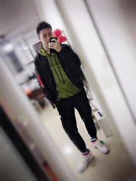 「iT（イット）のアイテム（パンツ）」を使った、大寶さん（メンズ・180cm）の冬コーディネート