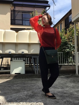 「red」｜「アイテム（アナログ腕時計）」を使った、FBKさん（レディース・160cm）の秋コーディネート