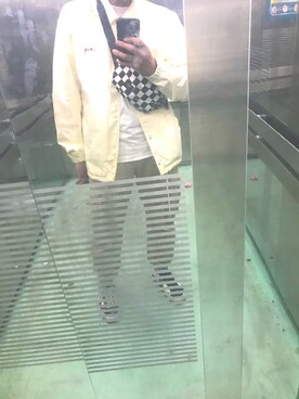 「STUSSY（ステューシー）のアイテム（マウンテンパーカー）」を使った、念さん（メンズ・171cm）の秋コーディネート