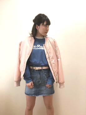 「スウエット」｜「アイテム（MA-1）」を使った、KRNさん（レディース・155cm）の春コーディネート