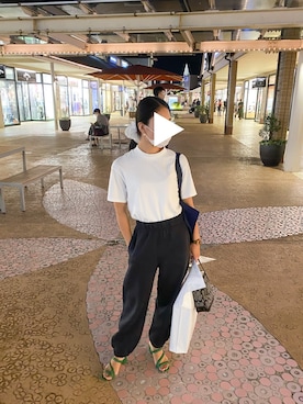 「ラブアンドピース2020」｜「アイテム（サンダル）」を使った、KRNさん（レディース・155cm）の秋コーディネート