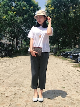 「MUJI Labo（ムジラボ）のアイテム（キャップ）」を使った、肉兔酱さん（レディース・159cm）の夏コーディネート