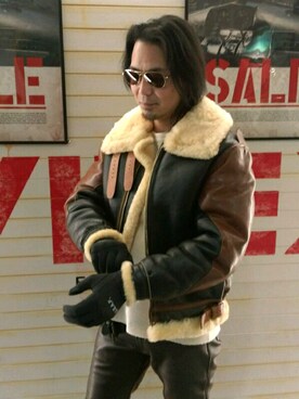 「AVIREX（アヴィレックス）のアイテム（ムートンコート）」を使った、Masao さん（メンズ・179cm）の冬コーディネート