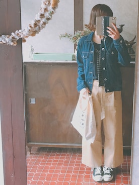 「Hanes」｜「アイテム（デニムジャケット）」を使った、kmmyさん（レディース・155cm）の春コーディネート
