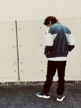 「CASPER JOHN（キャスパージョン）のアイテム（ナイロンジャケット）」を使った、 GASTRIC WEAKⓂ︎さん（メンズ・170cm）の秋コーディネート