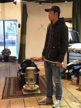 「nonnative（ノンネイティブ）のアイテム（ブルゾン）」を使った、NIINUMAさん（メンズ・177cm）の春コーディネート