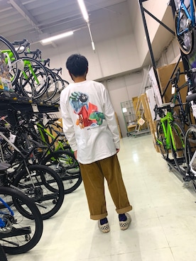 「Back Channel（バックチャンネル）のアイテム」を使った、てぃーやんさん（メンズ・171cm）の春コーディネート