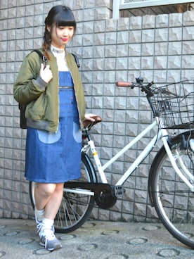 「アイテム（MA-1）」を使った、WORLD WIDE LOVE!さん（レディース・157cm）の冬コーディネート