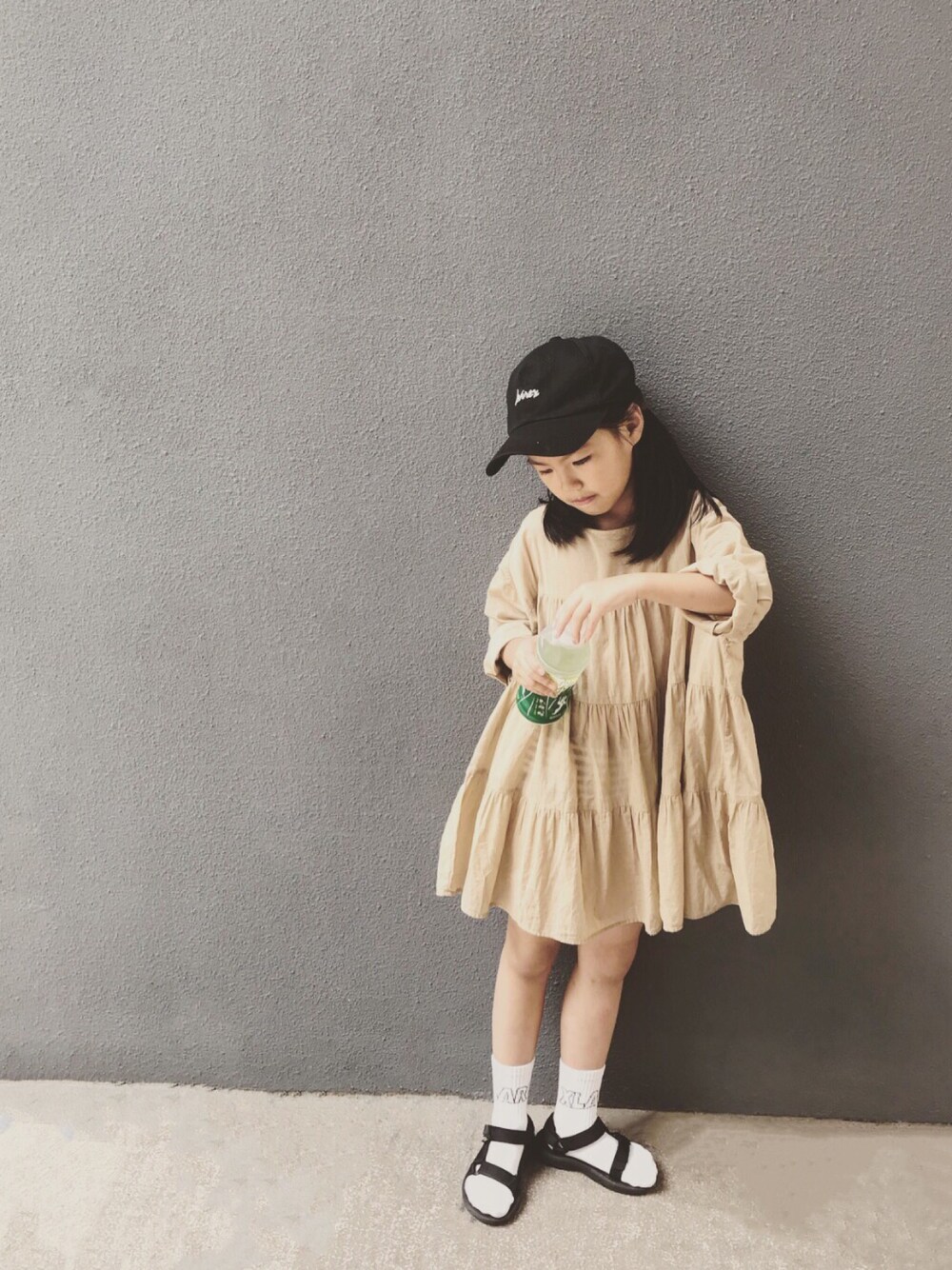 「GU、teva、AVIREX、XLARGE KIDS、ootd、夏、街头搭配」｜「GUのアイテム（ワンピース/ドレス、ベージュ系）」を使った、mizichen♡̆̈さん（キッズ・125cm）の夏コーディネートの1枚目の写真