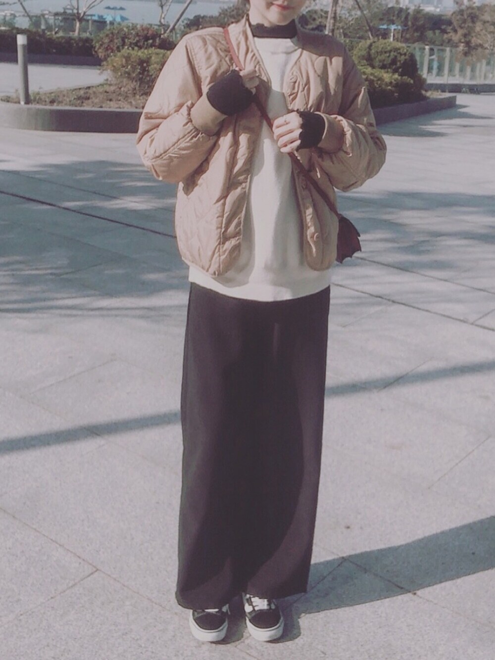 「VANS、moussy、BEAUTY&YOUTH UNITED ARROWS、Green Parks、ootd、ママコーデ、カジュアル、秋のコーデ」｜「MOUSSYのCOVERING SWEATER（ニット/セーター、ホワイト系）」を使った、mizichen♡̆̈さん（キッズ・125cm）の秋コーディネートの1枚目の写真
