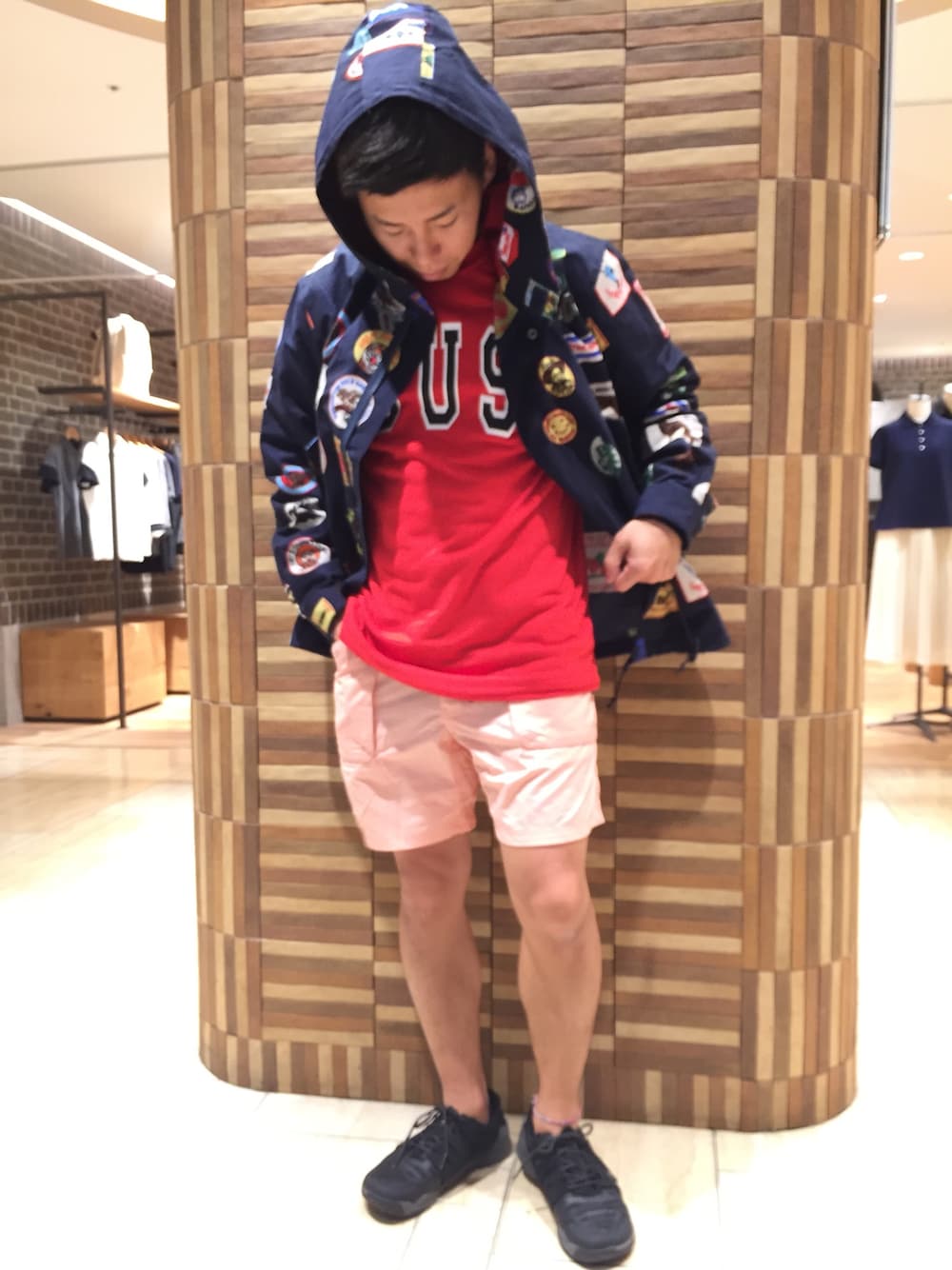 「BEAVER、BEAVER名古屋、bohemians、ナイロンジャケット、フェススタイル、BURLAP OUTFITTER、アウトドアスタイル、IS-NESS、夏、ミリタリー」｜「BOHEMIANSのBOHEMIANS/ボヘミアンズ　別注TRIP PATCH ARMY PARKA Men's（マウンテンパーカー、ブルー系）」を使った、funatoさん（メンズ・166cm）の夏コーディネートの1枚目の写真
