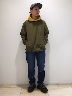 「Gramicci（グラミチ）のアイテム（パーカー）」を使った、funatoさん（メンズ・166cm）の冬コーディネート