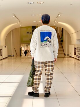 「and wander（アンドワンダー）のアイテム（バッグ）」を使った、funatoさん（メンズ・166cm）の春コーディネート