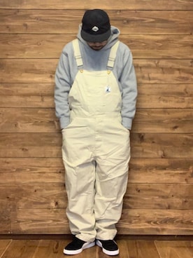 「PUMA」｜「アイテム（サロペット/オーバーオール）」を使った、ISOPさん（メンズ・170cm）の秋コーディネート