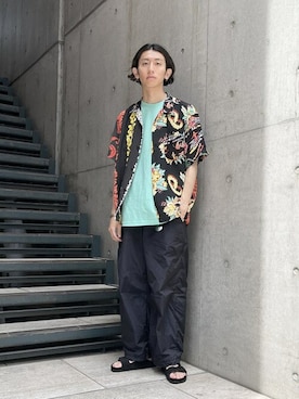 「東洋エンタープライズ（トーヨーエンタープライズ）のアイテム（トップス）」を使った、BEAMSさん（メンズ・176cm）の春コーディネート