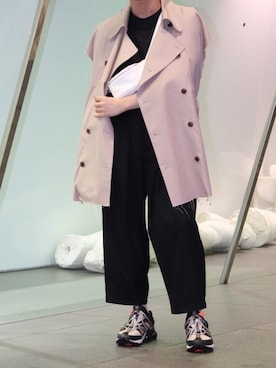 「yoke」｜「アイテム（トレンチコート）」を使った、てぃーさん（メンズ・166cm）の春コーディネート