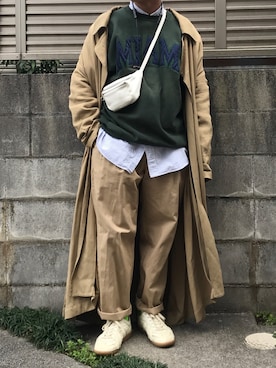 「NEONSIGN（ネオンサイン）のアイテム（トレンチコート）」を使った、てぃーさん（メンズ・166cm）の春コーディネート