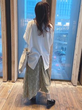 「スエット」｜「アイテム（バレエシューズ）」を使った、okamu🍦骨格ストレートさん（レディース・159cm）の春コーディネート