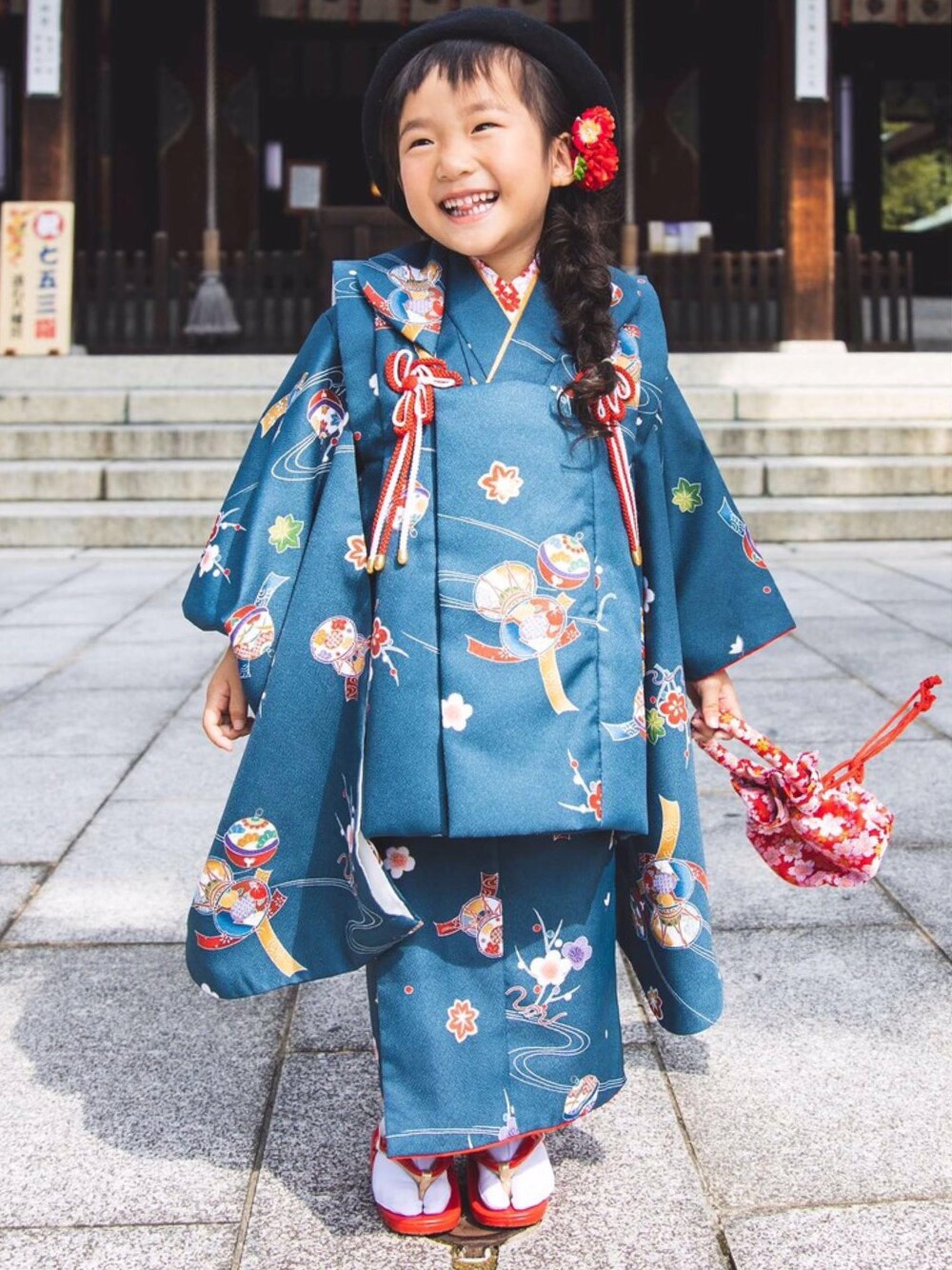 「おしゃれさんと繋がりたい、七五三、着物、女の子、ベレー帽」｜「だいしんのアイテム（着物、ブルー系）」を使った、おーぺーさん（キッズ・100cm）の秋コーディネートの1枚目の写真