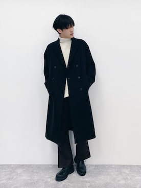 「スリットパンツ」｜「アイテム（ステンカラーコート）」を使った、nissy_HAREさん（メンズ・180cm）の秋コーディネート