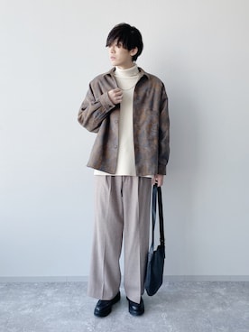 「HARE（ハレ）のウールワイドパンツ(HARE)（その他パンツ）」を使った、nissy_HAREさん（メンズ・180cm）の秋コーディネート