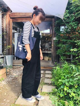 「カフェ」｜「アイテム（オールインワン・サロペット）」を使った、S.さん（レディース・153cm）の秋コーディネート