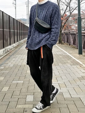 「niko and...（ニコアンド）のフェイクレザーウエストバッグ（ボディバッグ/ウエストポーチ）」を使った、ko-skさん（メンズ・175cm）の冬コーディネート