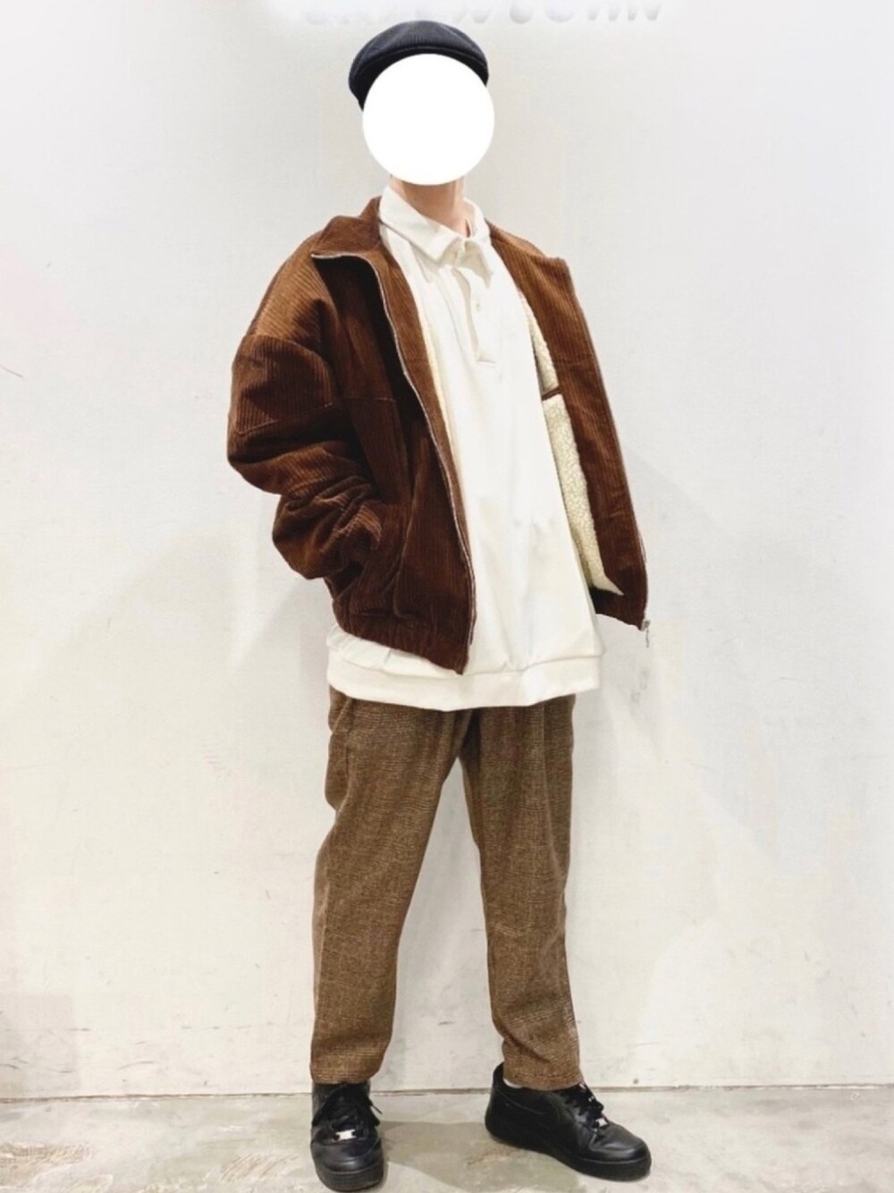 「CASPER JOHN、DOOPZ、コーデュロイジャケット、コーデュロイ、ポロシャツ、チェックパンツ、イージーパンツ、カジュアルコーデ、低身長、冬コーデ」｜「CASPER JOHNのCasper John　コーデュロイブルゾン（ダウンジャケット/コート、ブラウン系）」を使った、KOMさん（メンズ・166cm）の冬コーディネートの1枚目の写真