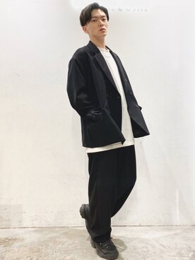 「ワイドテーパードパンツ」｜「アイテム（テーラードジャケット）」を使った、KOMさん（メンズ・166cm）の冬コーディネート