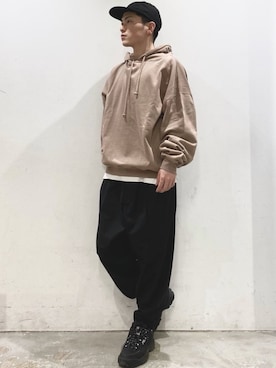 「DOOPZ（ドープス）のアイテム（パンツ）」を使った、KOMさん（メンズ・166cm）の春コーディネート
