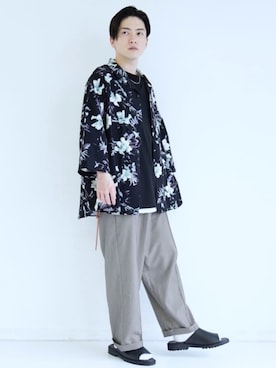 「CASPER JOHN（キャスパージョン）のCenter Pleats Ankle Wide Slacks/センタープリーツアンクルワイドスラックス(セットアップ対応)（その他パンツ）」を使った、KOMさん（メンズ・165cm）の夏コーディネート