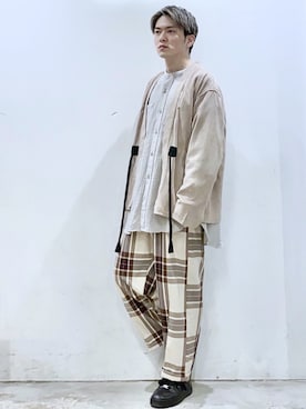 「CASPER JOHN（キャスパージョン）のCenter Pleats Ankle Wide Slacks/センタープリーツアンクルワイドスラックス(セットアップ対応)（その他パンツ）」を使った、KOMさん（メンズ・165cm）の秋コーディネート