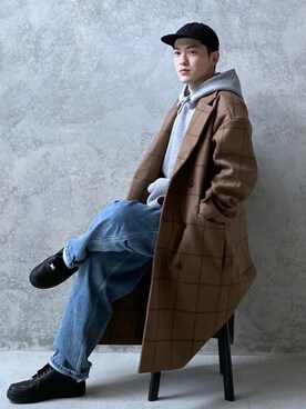 「CASPER JOHN（キャスパージョン）のアイテム（チェスターコート）」を使った、KOMさん（メンズ・165cm）の冬コーディネート
