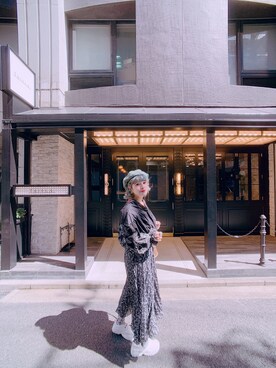 「katzeのアイテム（パンツ、ブラック系）」を使った、張小貓さん（レディース・167cm）の春コーディネート