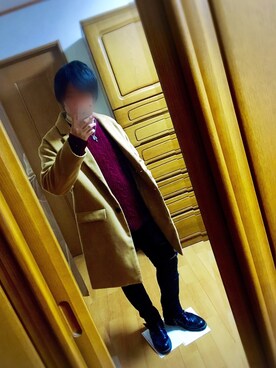 「improves（インプローブス）のアイテム（チェスターコート）」を使った、優さん（メンズ・165cm）の冬コーディネート