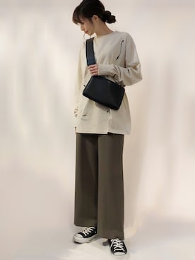 「カーキパンツ」｜宇佐美 彩さん（レディース・163cm・30代）の冬コーディネート