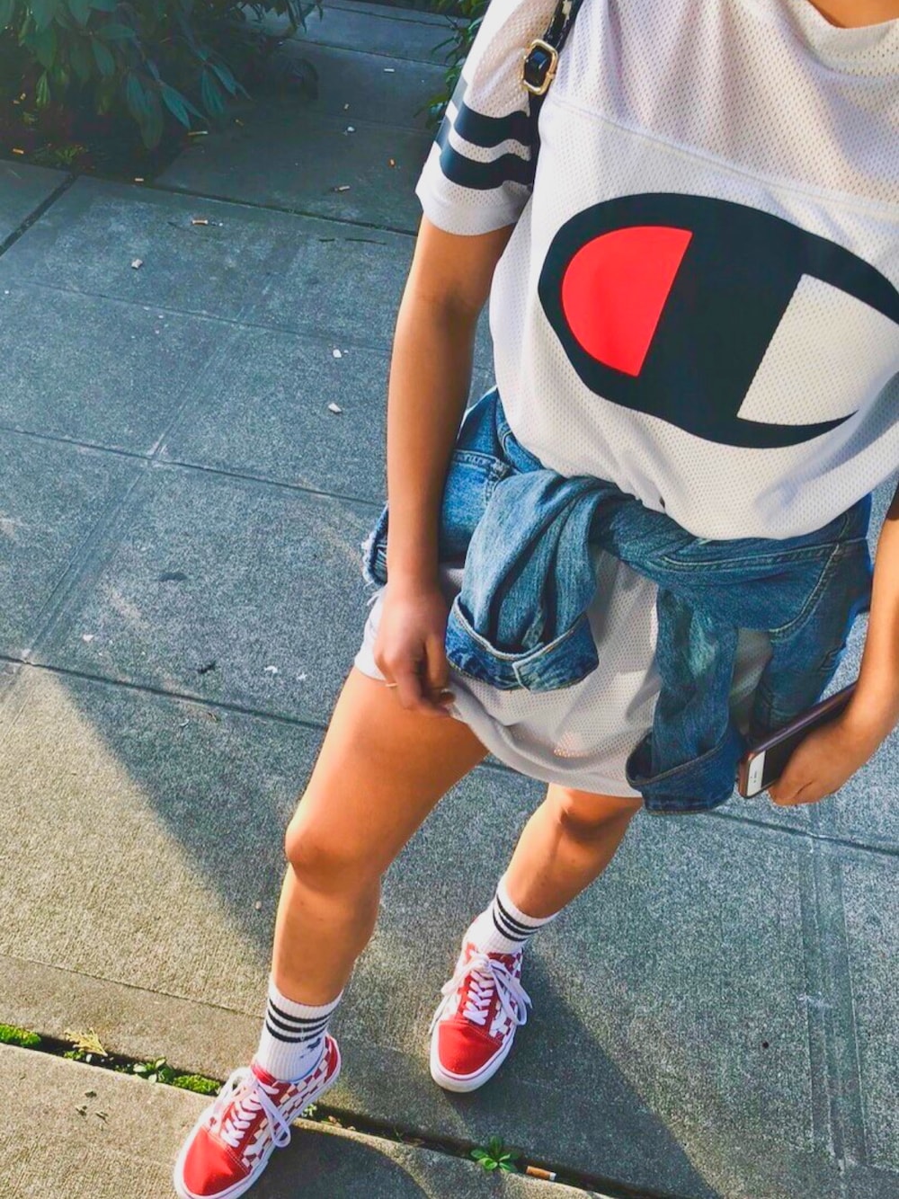 「Champion、white、summer」｜「👟のアイテム（スニーカー、レッド系）」を使った、あさちゃん🐷💖さん（レディース・146cm）の冬コーディネートの1枚目の写真