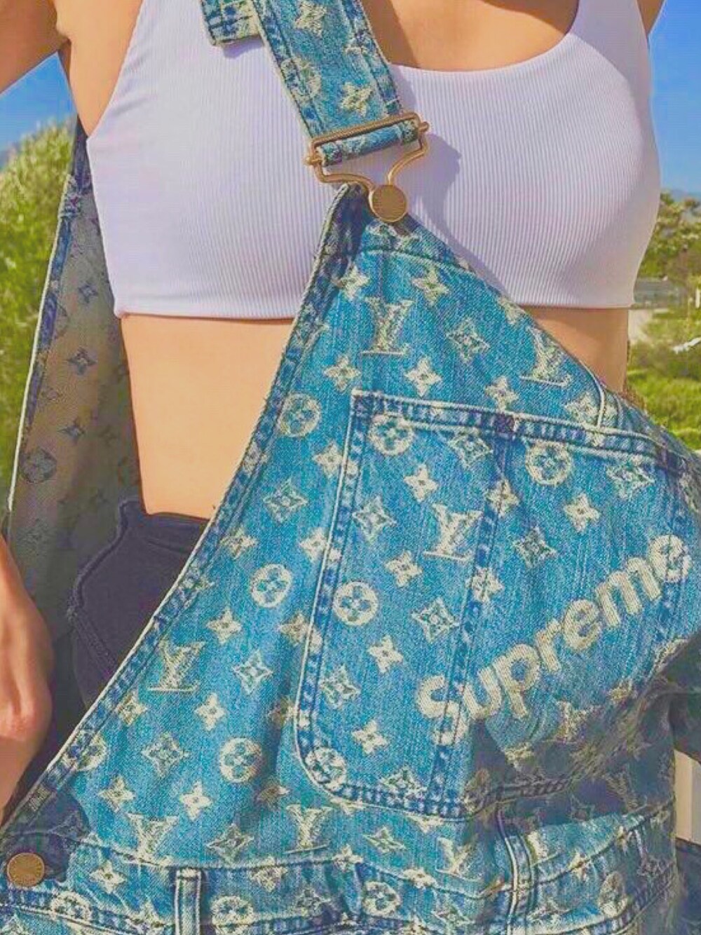 「salopette、summer」｜「🥀のアイテム（サロペット/オーバーオール、ブルー系）」を使った、あさちゃん🐷💖さん（レディース・146cm）の冬コーディネートの1枚目の写真