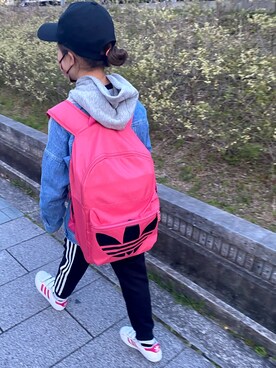 Adidas アディダス のバックパック リュック ピンク系 を使ったキッズ人気ファッションコーディネート Wear
