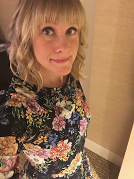 「アイテム（ドレス）」を使った、Jamie Fay Whitakerさん（レディース・168cm・30代）の春コーディネート