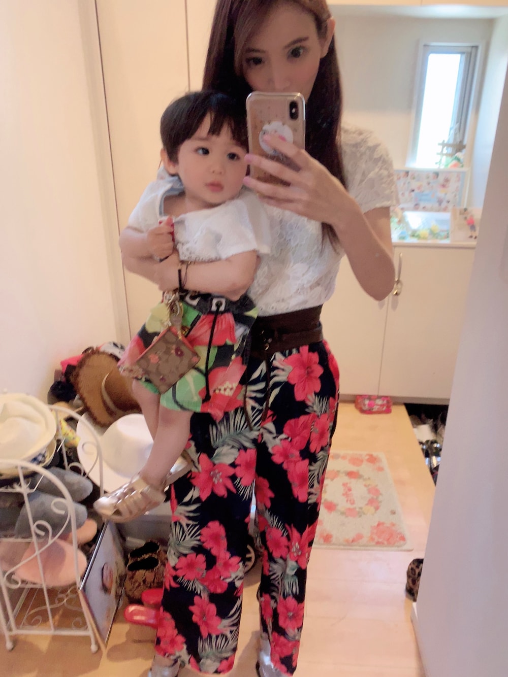 「おやこーで。、親子コーデ、親子でおそろい、夏コーデ、おしゃれさんと繋がりたい、リンクコーデ、ママ＆息子、キッズコーデ、ママコーデ、アロハ柄」｜「ANAPのアイテム（パンツ、その他）」を使った、hirumamaさん（キッズ・90cm）の春コーディネートの1枚目の写真