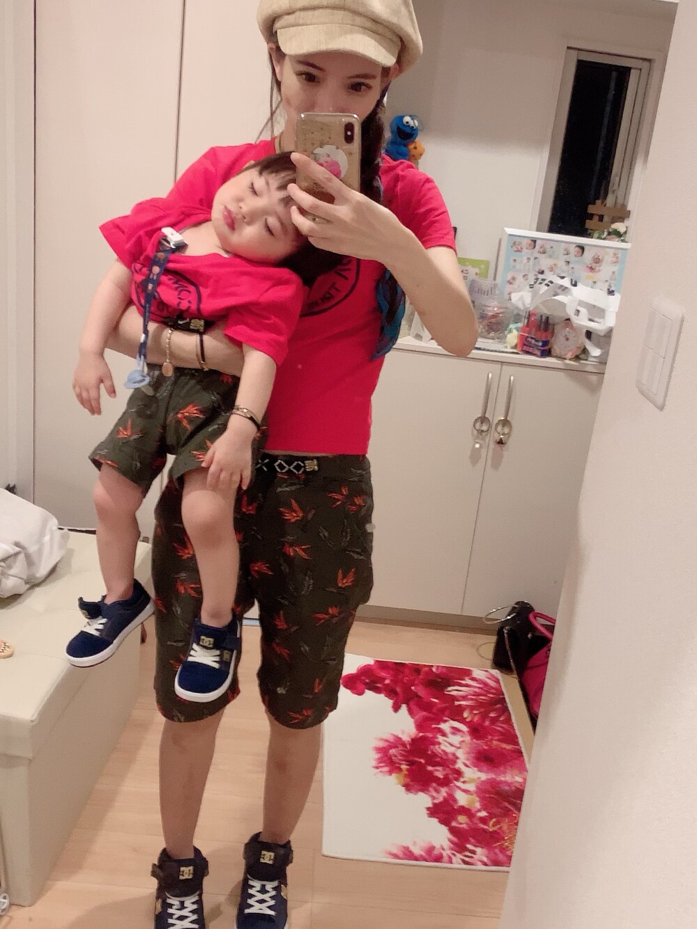 「親子でおそろい、親子コーデ、親子リンクコーデ、おしゃれさんと繋がりたい、ボルコム、ブランシェス、DC SHOES、キッズコーデ、ママコーデ、息子爆睡中に」｜「BRANSHESの【爽パン】パナマ柄ハーフパンツ（その他パンツ、グリーン系）」を使った、hirumamaさん（キッズ・90cm）の夏コーディネートの1枚目の写真