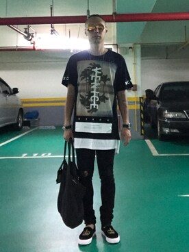 「PULL&BEAR（プルアンドベア）のアイテム（Tシャツ/カットソー）」を使った、Chang chih hungさん（メンズ・176cm）の夏コーディネート