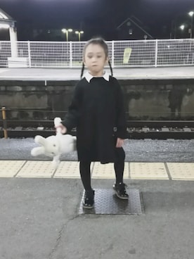 「ウェンズデー」｜mimiさん（キッズ・110cm）の秋コーディネート