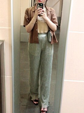 「アイテム（ボディバッグ/ウエストポーチ、シルバー系）」を使った、momoさん（レディース・156cm）の夏コーディネート