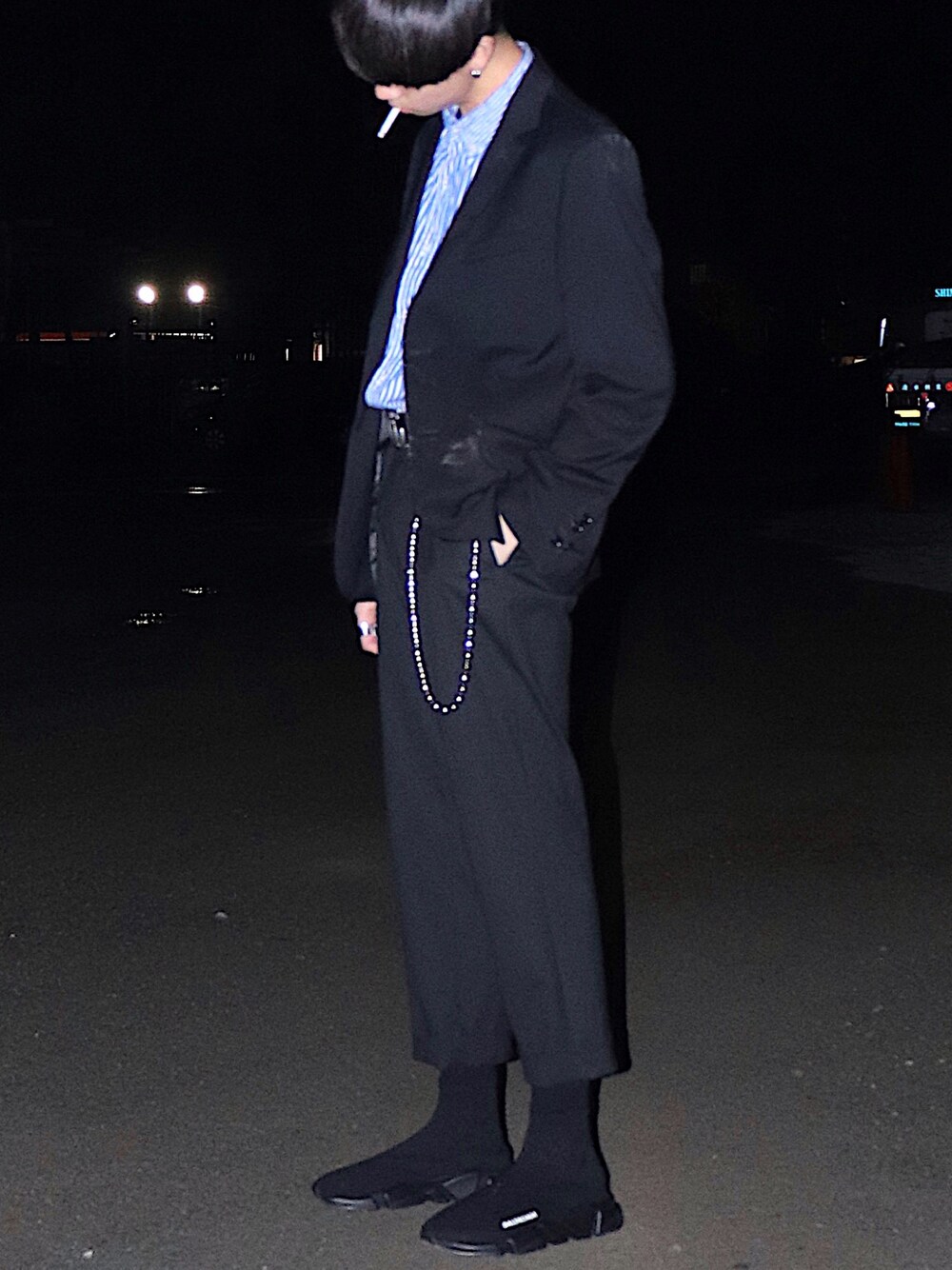 「スピードトレーナー、バレンシアガ、GUCCI」｜「BALENCIAGAのアイテム（スニーカー、ブラック系）」を使った、𝙧𝙪.さん（メンズ・174cm）の冬コーディネートの1枚目の写真