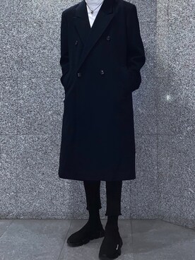 「BALENCIAGA」｜「アイテム（チェスターコート）」を使った、𝙧𝙪.さん（メンズ・174cm）の冬コーディネート