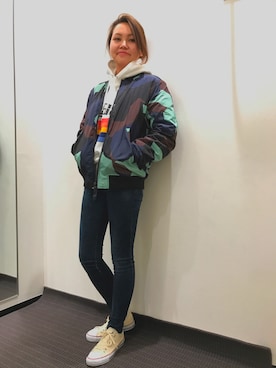 「DIESEL（ディーゼル）のアイテム（ナイロンジャケット）」を使った、SAYAKAさん（レディース・166cm）の冬コーディネート